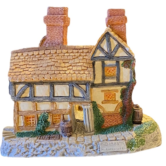 Vintage Naturecraft Figurine Stratford Tavern # 41 by Peter Tomlins 1985 - Picture 2 of 10